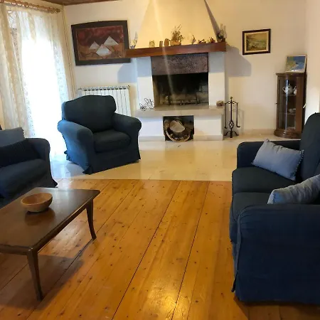 Roc Holiday Home Seoska kuća
