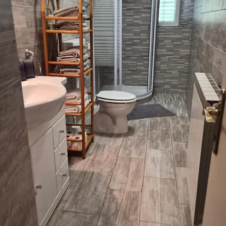 Roc Holiday Home * Roč