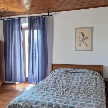 Casa rural Roc Holiday Home *