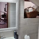 Roc Holiday Home בית כפרי Roč