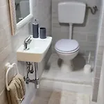 Roc Holiday Home *