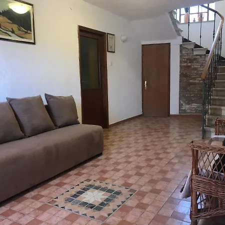 Roc Holiday Home Roč