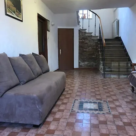 Roc Holiday Home